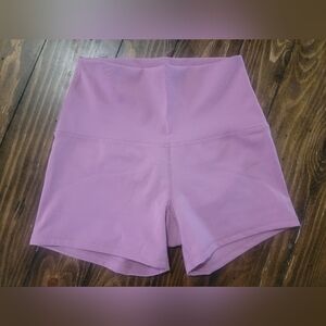 Born Primitive new heights booty shorts, orchid pink, size S